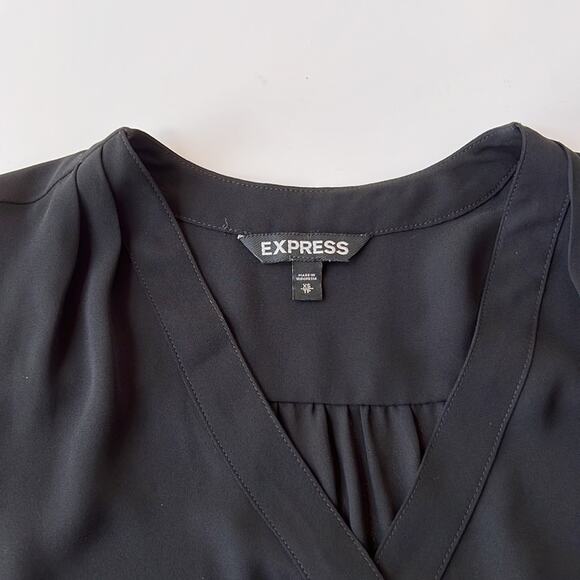 Express Semi Sheer Sleeveless V Neck Black Top Size XS - Picture 2 of 5